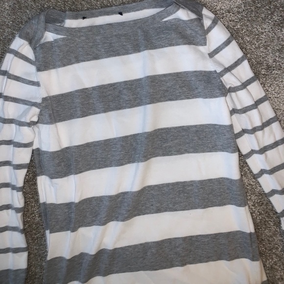 Womens Gray & White Striped Sweater - Picture 3 of 4
